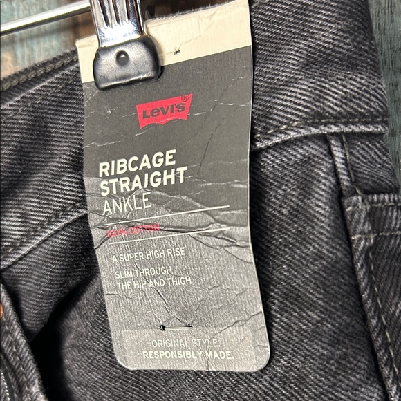 Levi's ribcage straight ankle black button fly Jeans - Picture 2 of 15